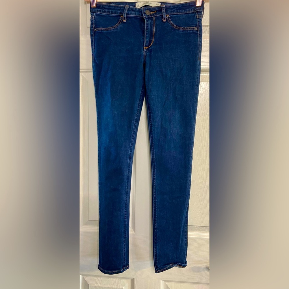 Abercrombie & Fitch Low Rise Jean Legging Women’s Size 27x29 (4R) Medium Wash